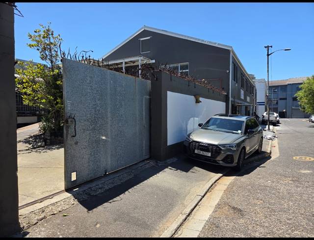 Business property to rent in SALT RIVER